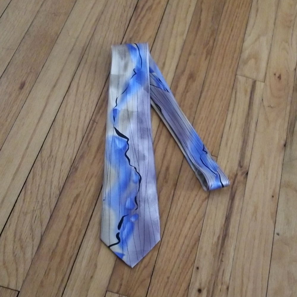 100% silk tie